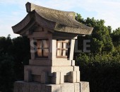 鶴岡八幡宮の石灯籠