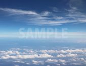 旅客機から見る空と雲