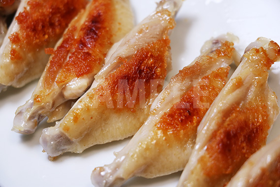 鳥のスペアリブ(焼き)の写真・フォト