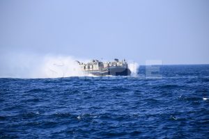 観艦式の写真「LCAC　エア・クッション型揚陸艇」観艦式,護衛艦,日本,海,無料の写真