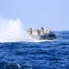 観艦式の写真「LCAC　エア・クッション型揚陸艇」