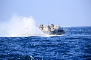 観艦式の写真「LCAC　エア・クッション型揚陸艇」観艦式,護衛艦,日本,海,無料の写真