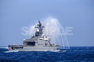 観艦式の写真「ミサイル艇 高速航行 ＩＲデコイ発射」観艦式,護衛艦,日本,海,無料の写真