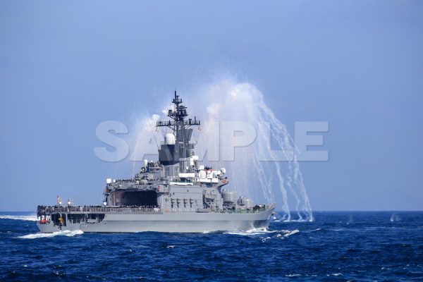 観艦式の写真「ミサイル艇 高速航行 IRデコイ発射」観艦式,護衛艦,日本,海,無料の写真