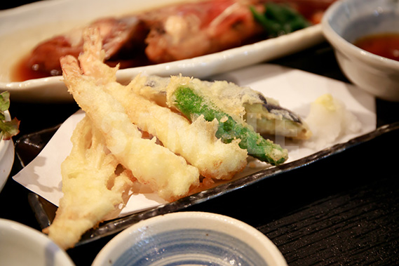 天ぷら（定食）の写真・フォト素材