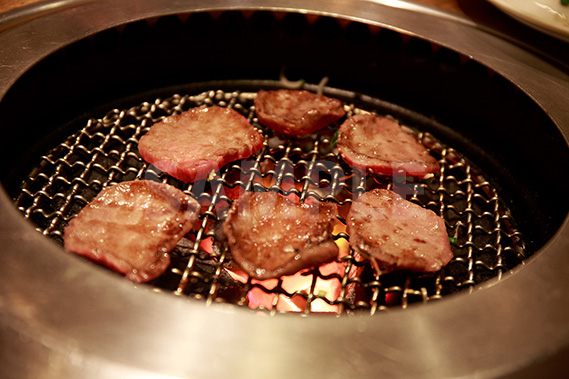 網焼きのタン塩の写真・フォト素材