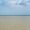 沖縄の透き通る海と青い空